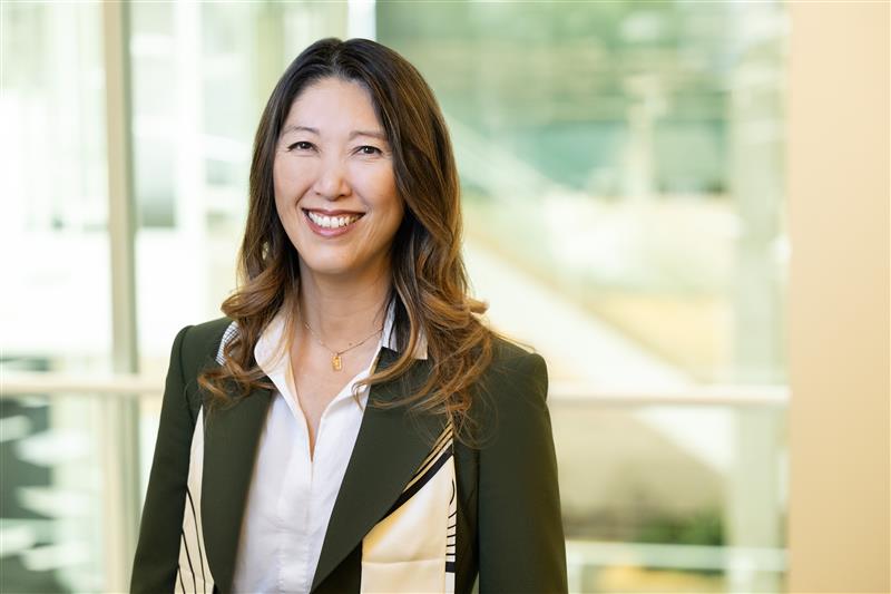 Julie Kim Headshot 2025